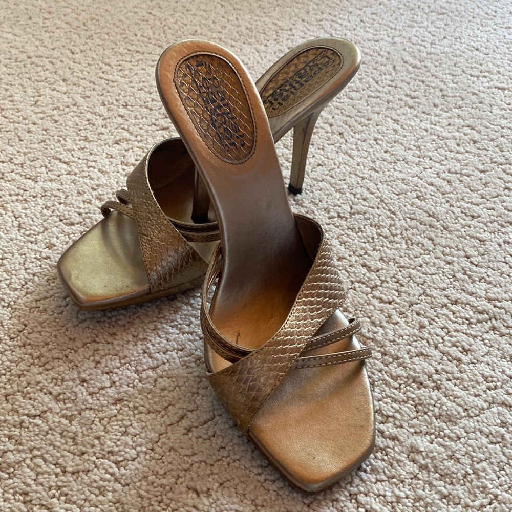 Spanish Leather Gold heels 7.5